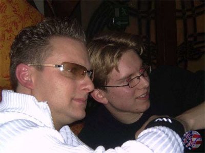 The Officer und Cyberjumper
