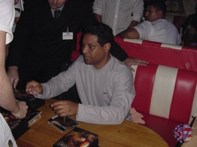 Autogrammstunde mit Stevie B.
