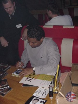 Autogrammstunde mit Stevie B.