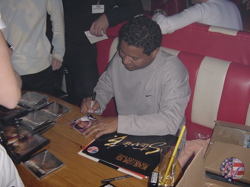 Autogrammstunde mit Stevie B.