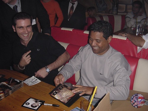 Autogrammstunde mit Stevie B.