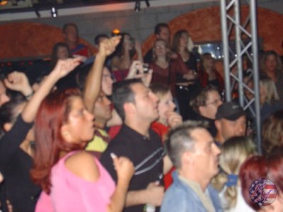Die Tanzfläche im B9 in Frankenthal war voll bis auf den letzten Platz 