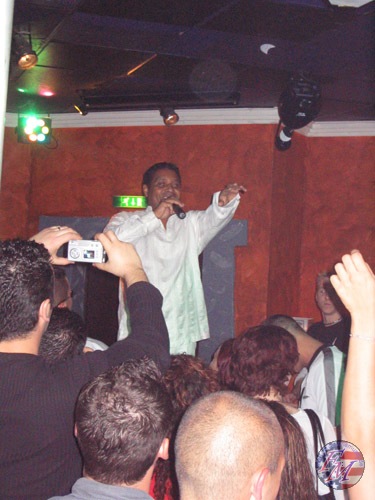 Stevie B. bot eine Wahnsinss-Show